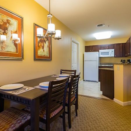 Vacation Village In The Berkshires Hancock Luaran gambar A kitchen in a typical two-bedroom unit