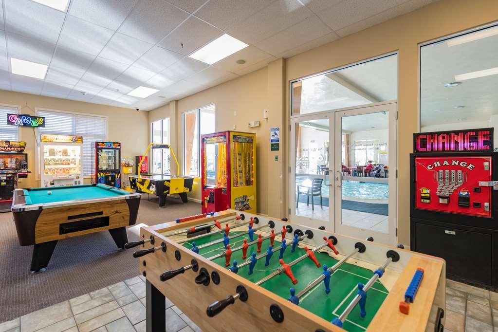 Vacation Village In The Berkshires Hancock Kemudahan gambar The game room at the Student Life Center