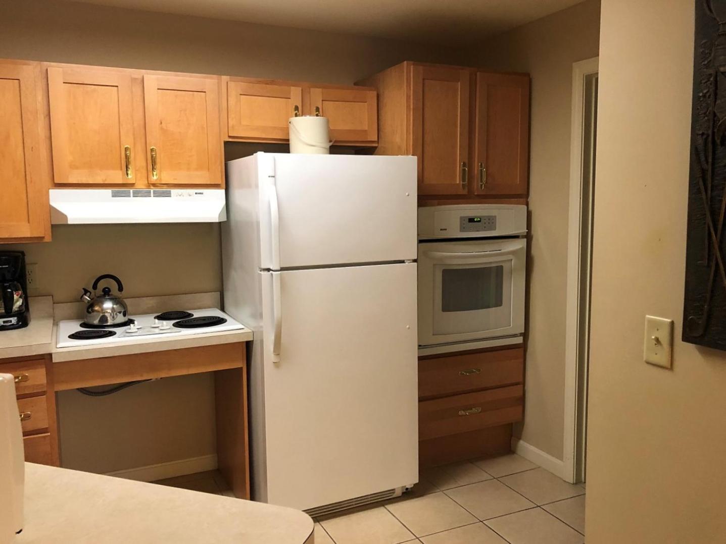 Vacation Village In The Berkshires Hancock Bilik gambar A typical kitchen in a residential apartment