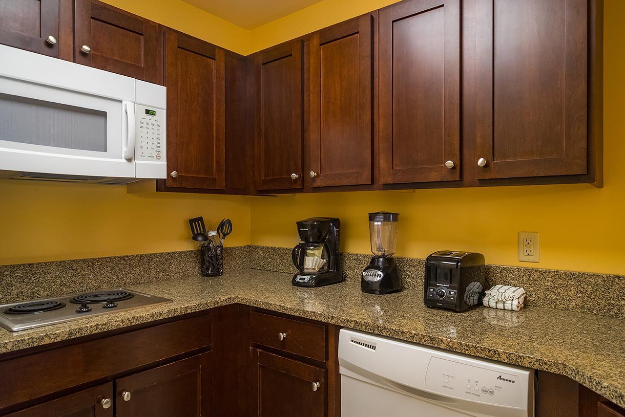 Vacation Village In The Berkshires Hancock Luaran gambar A typical kitchen in a Marriott Vacation Club villa